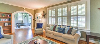 Fire Pit, Large Yard: Midtown Columbus Bungalow!