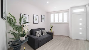 Unclassified image, 5 of 24, button - This apartment is a 3 bedroom(s), 3 bathrooms, located in Portimão, Faro. (portimao)