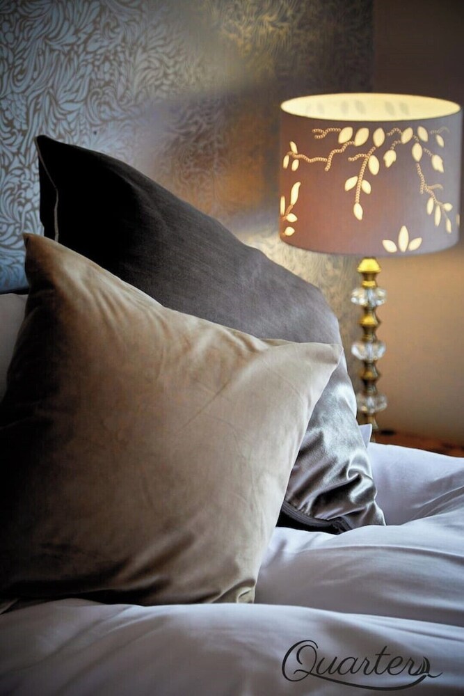 Quarters, Hamble, Hampshire Chill, Sail, Explore HambleleRice