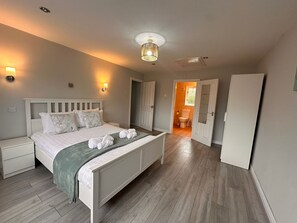 House | 4 bilik tidur, Internet