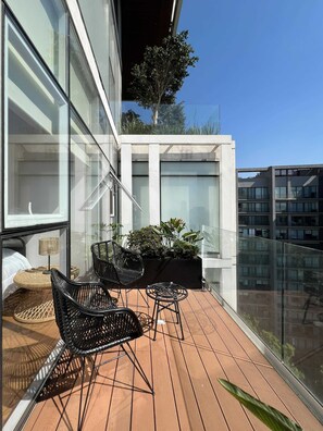 2 bedrooms, Internet - w Prestigious 2BR w Fantastic View in Condesa (Mexico City)