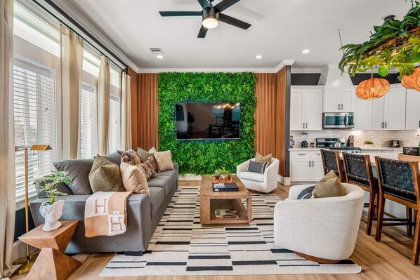 Apartment - The Green Haus Luxxe Cabana Rooftop Retreat (Houston)