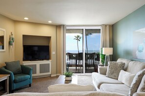 TV, fireplace, ping pong - Beautifully remodeled two bedroom with panoramic ocean views! (Oceanside)