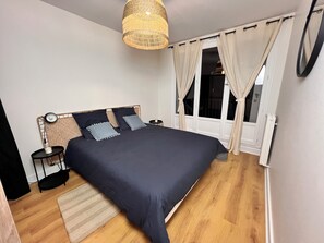 1 chambre, fer et planche à repasser, Wi-Fi, draps fournis