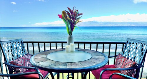1BR Oceanfront Corner | Wraparound Lanai + A/C
