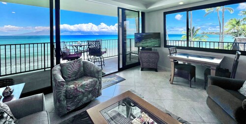 1BR Oceanfront Corner | Wraparound Lanai + A/C