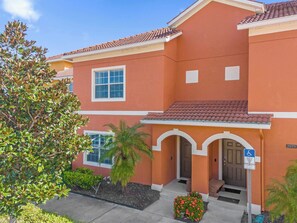 Exterior - Upstay: Pet-friendly Family Home w Pool & Sundeck (Kissimmee)