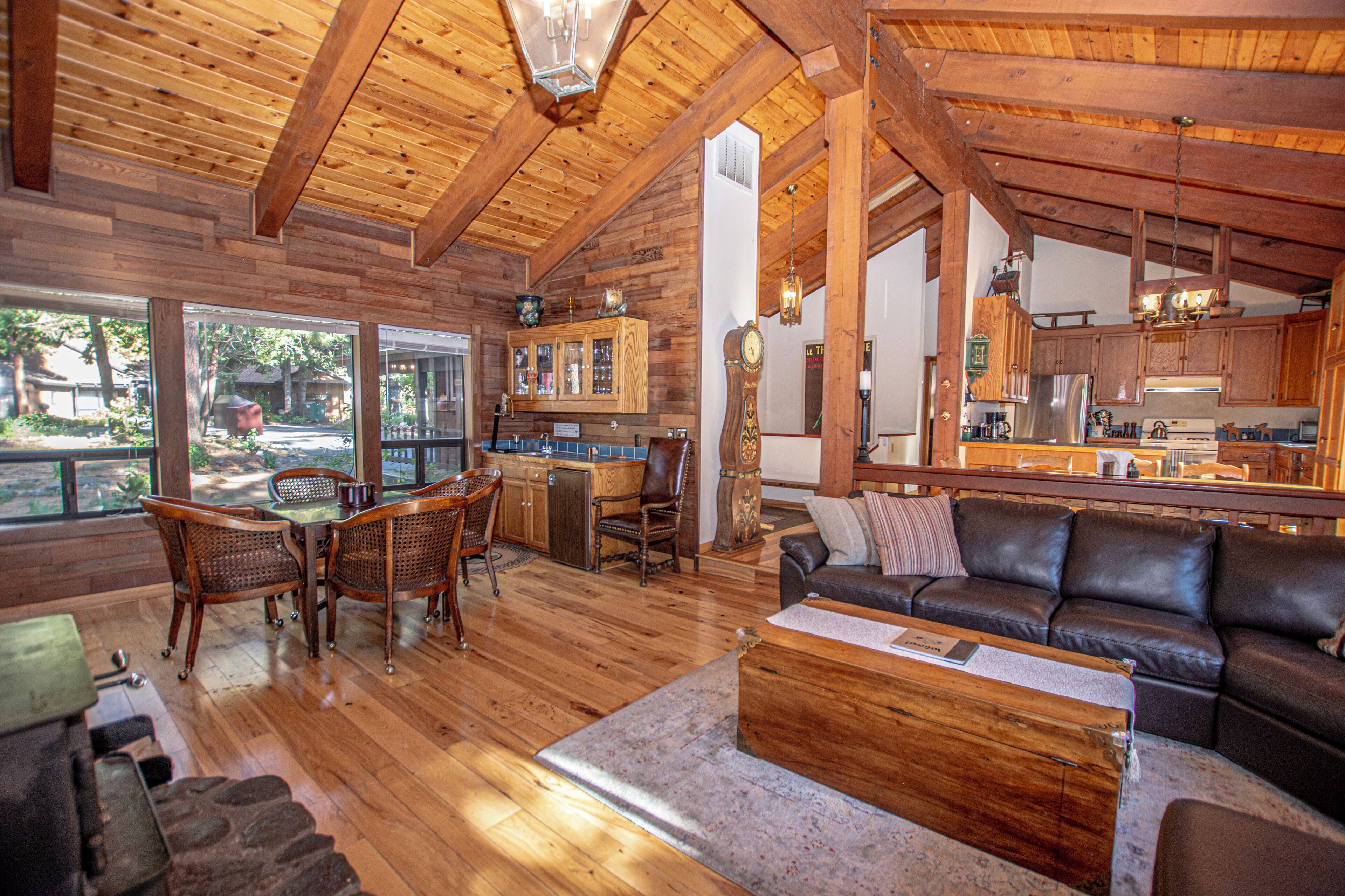 Smart TV, DVD player, books