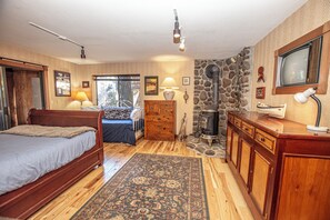 4 Schlafzimmer, Bügeleisen/Bügelbrett, kostenloses WLAN, Bettwäsche