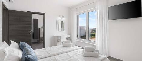 3 Schlafzimmer, Bügeleisen/Bügelbrett, WLAN, Bettwäsche