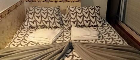 1 bedroom, iron/ironing board, WiFi, bed sheets