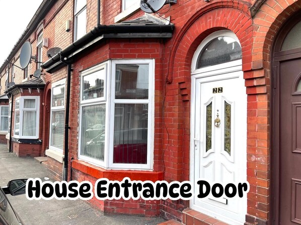 House | Exterior detail