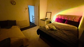 2 bedrooms, iron/ironing board, free WiFi, bed sheets - Manchester City Break 1 Big Bedroom Sleeps 3 Wifi Parking Close 2 Transport & Amenities (Manchester)