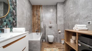 Apartament (31) | Bathroom - Apartamenty Sun & Snow Róża Wiatrów (Gizycko)