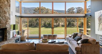 *NEW | Grey Mare | Crackenback | Mountain Escape