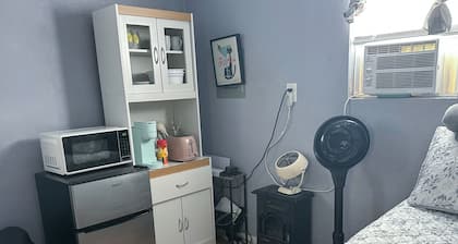 TH Monthly + Utilities + Laundry + Comfy Stay!