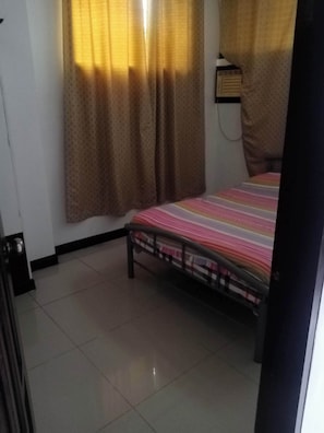 2 Schlafzimmer, Schreibtisch, Bügeleisen/Bügelbrett, kostenloses WLAN
