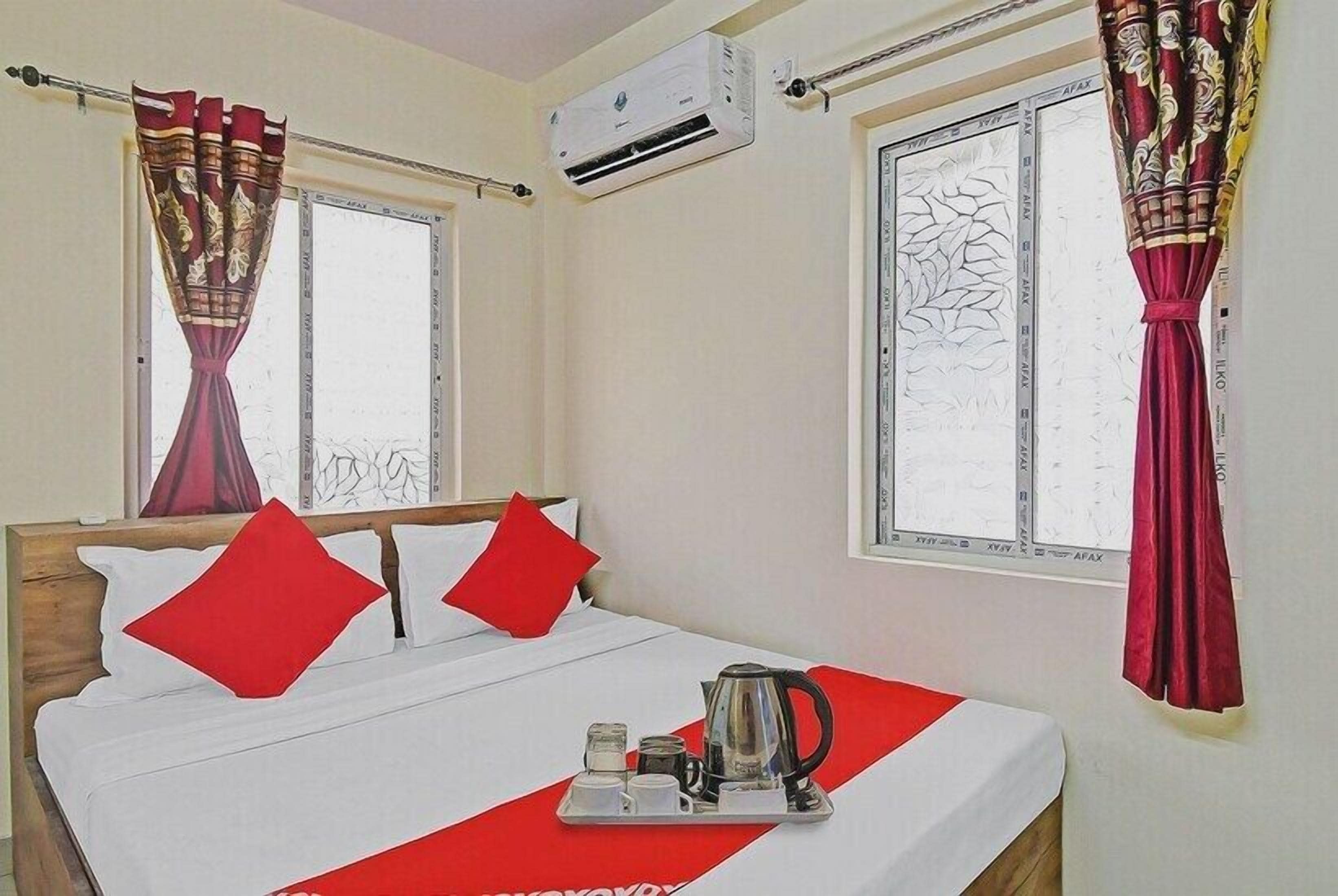 Iron/ironing board, free WiFi