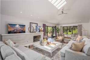 8 chambres, Internet