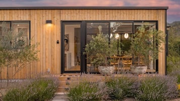 Villa | 8 bedrooms, Internet