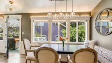 House | 4 bedrooms, Internet