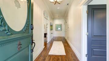 House | 4 bedrooms, Internet