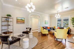 Casa | 4 dormitorios y Internet