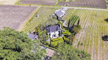 House | 5 bedrooms, Internet