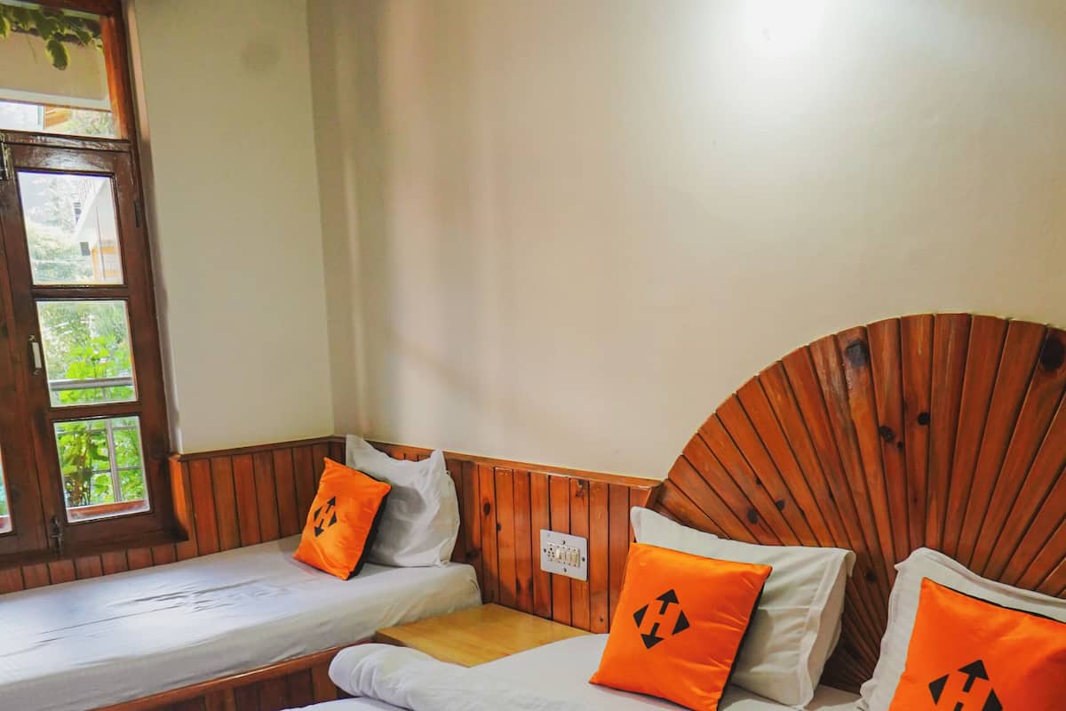Deluxe Triple Room, Garden View