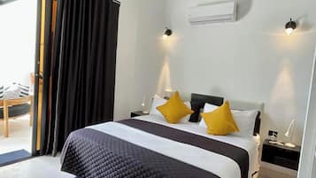 4 bedrooms, down duvets, in-room safe, blackout curtains