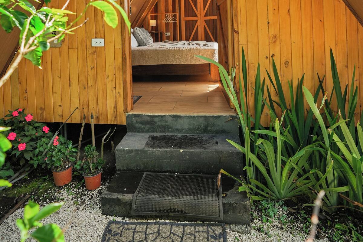 Standard Cabin, Mountain View | WiFi (free)