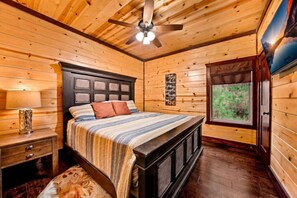 5 dormitorios, escritorio, tabla de planchar con plancha y wifi