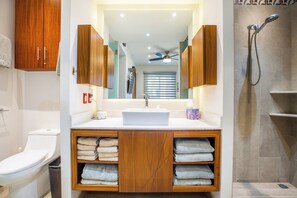 Hair dryer, towels - Pavilion Escape – 2 Pools, 2 Hot Tubs & Gym (Puerto Vallarta)