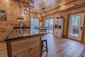 Interior - *Serene 3BD Lodge w/ HOT TUB! Pool Table + WiFi* (Sevierville)