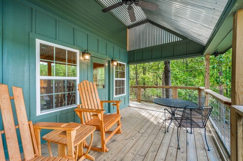 The Green Treehouse at Little River Treehouses