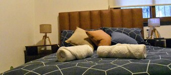 Spacious 5-bedroom house with WiFi, AC in phenomenal Mendoza