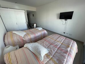 Apartment, 1 Bedroom, Accessible, Smoking