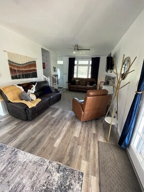 Televisor intel·ligent, llar de foc i videojocs 