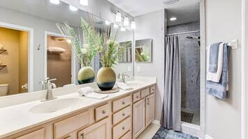 Hair dryer, towels