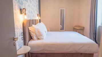 Deluxe Apartment, Park View | 2 bedrooms, blackout drapes, free WiFi