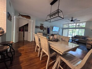 Interior - 2-bedroom 2.5 bathroom gated townhome in Tavernier with dry storage & ramp (Tavernier)