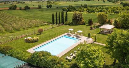 Romantic Villa for group & wedding in exclusively -Cortona Tuscany(16+)