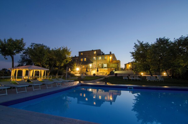 Outdoor pool - Romantic Villa for group & wedding in exclusively -Cortona Tuscany (cortona)