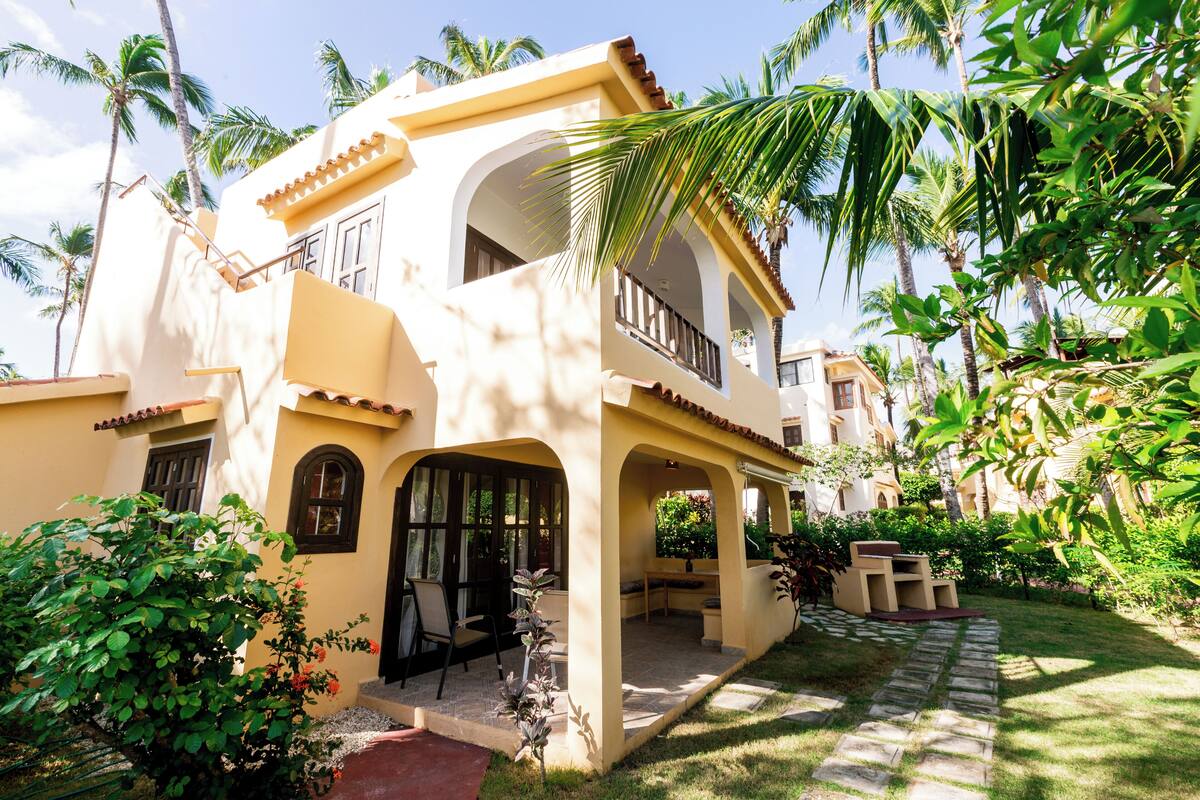 Villa Confort, vista al jardín | 2 habitaciones y caja de seguridad en la habitación