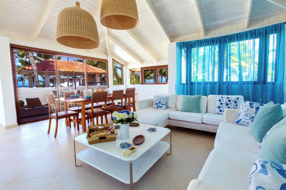 Villa estándar, vista al jardín | 2 habitaciones y caja de seguridad en la habitación