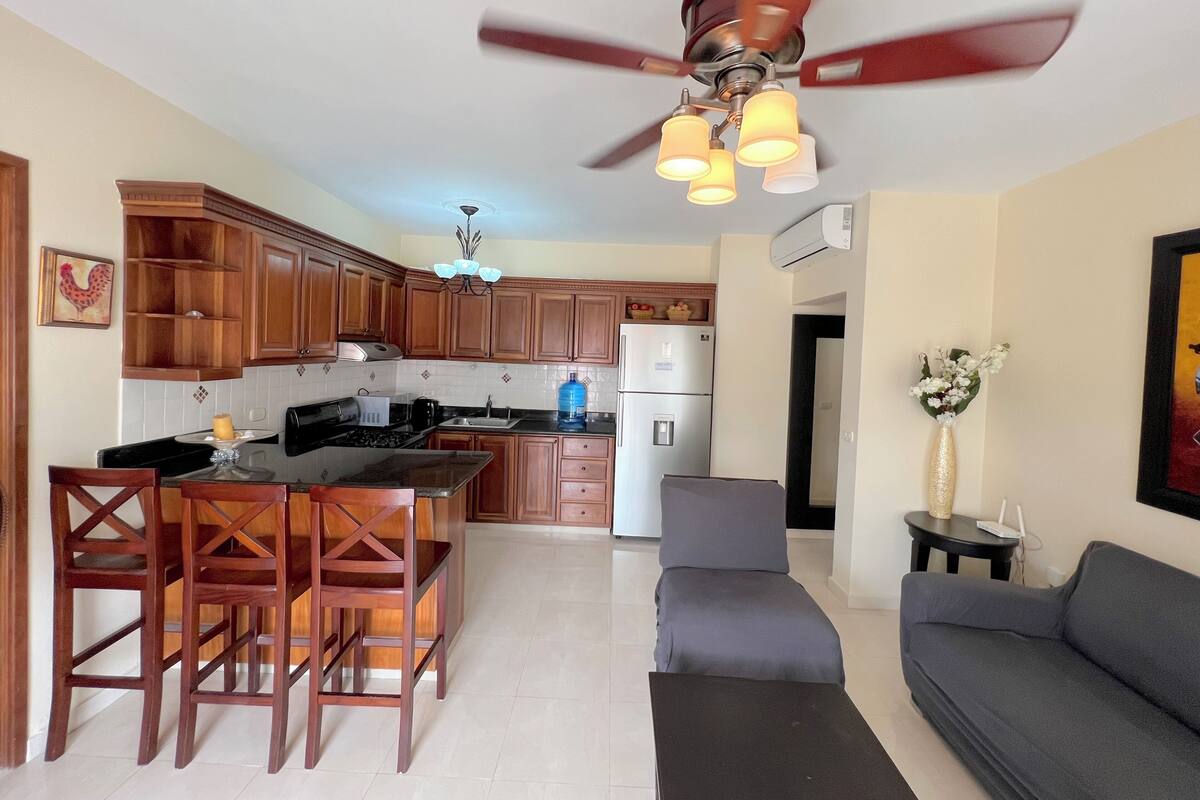 Suite Confort, vista a la alberca | 2 habitaciones y caja de seguridad en la habitación