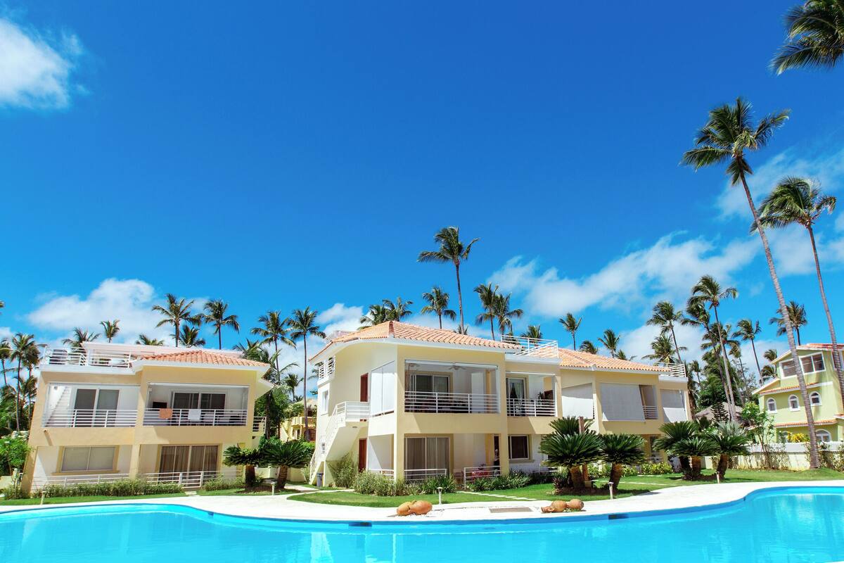 Villa Deluxe, vista a la alberca | 2 habitaciones y caja de seguridad en la habitación