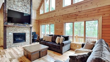 House (5 Bedrooms) | Property amenity