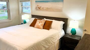 3 bedrooms, desk, iron/ironing board, free WiFi