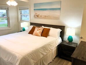 3 bedrooms, desk, iron/ironing board, WiFi